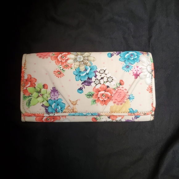 Lesportsac Bags New Lesportsac Trifold Wallet Organizer Poshmark